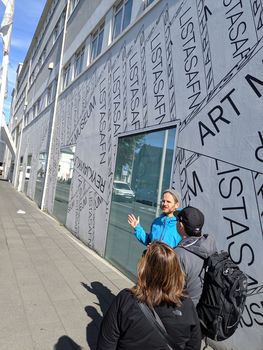 Private Reykjavik Street Art & Photo Friendly Walking Tour — photo 3