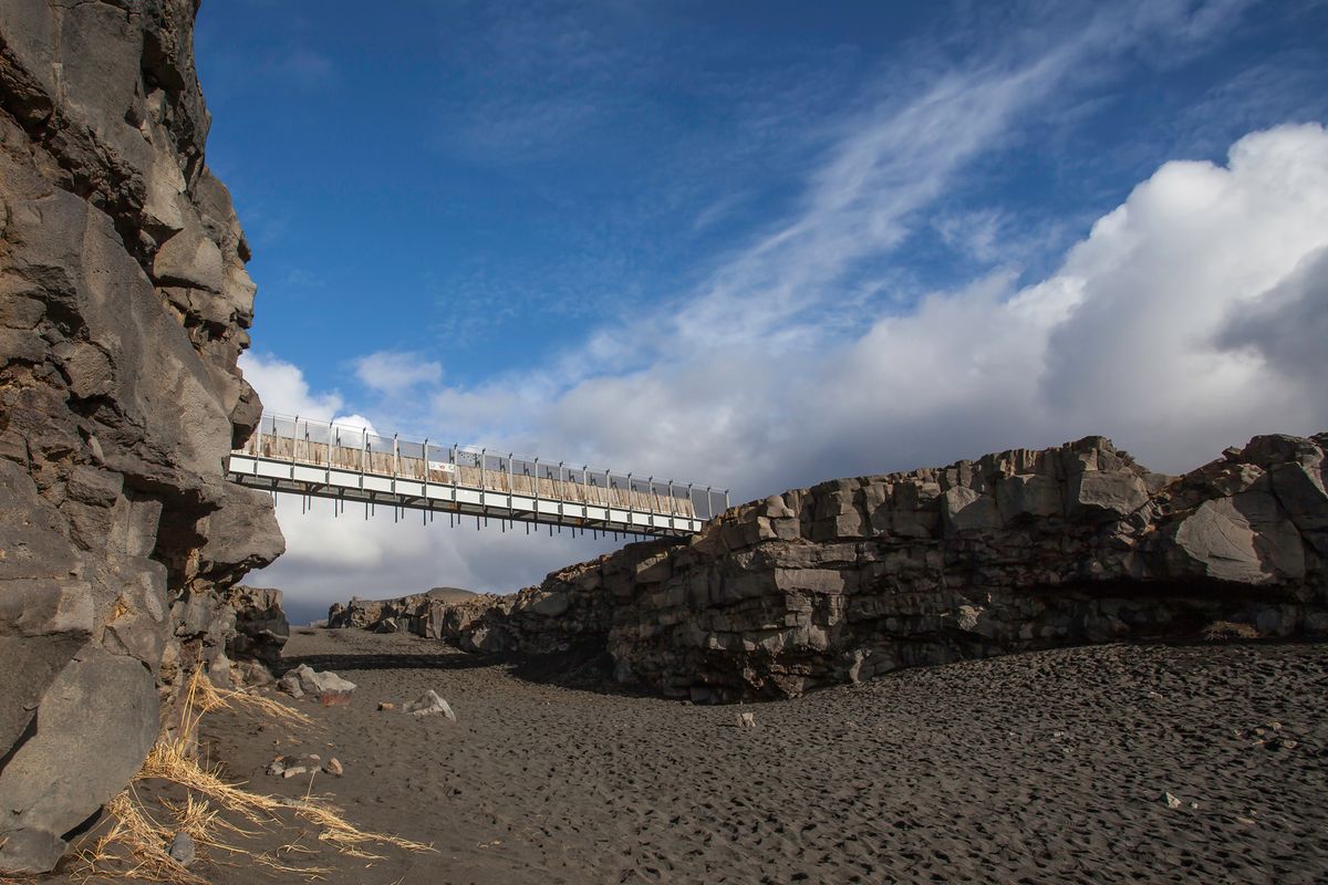 Private Luxury Jeep Tour - Reykjanes Peninsula, Continental Rift & Bridge Between Continents + eruption(!), photo 4 of 7