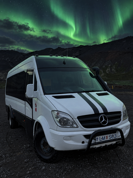 Northern Lights Hunt: Go Further by 4x4 Sprinter — photo 3