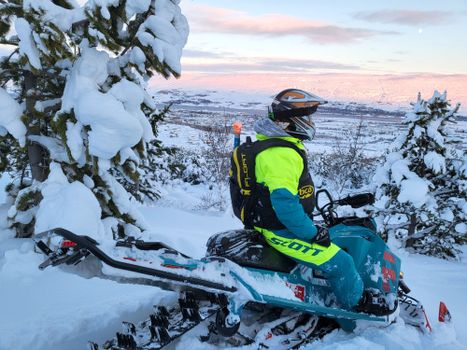 Adventure snowmobile tour Akureyri — photo 11