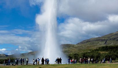 Golden Circle Direct - Hotel pickup available