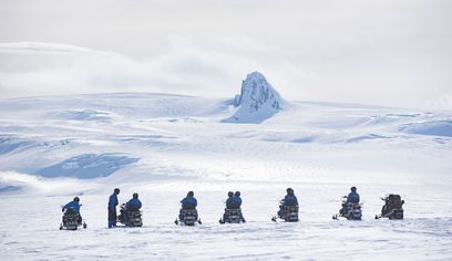 Snowmobile tour on Vatnajökull Glacier