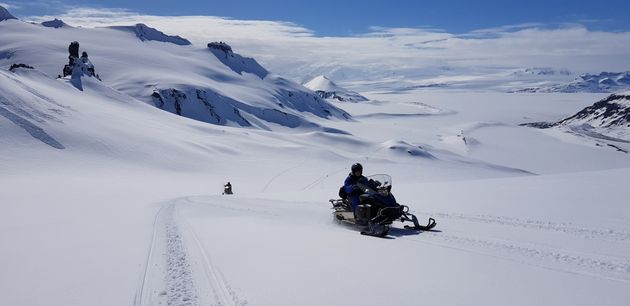 Snowmobile tour on Vatnajökull Glacier — photo 10