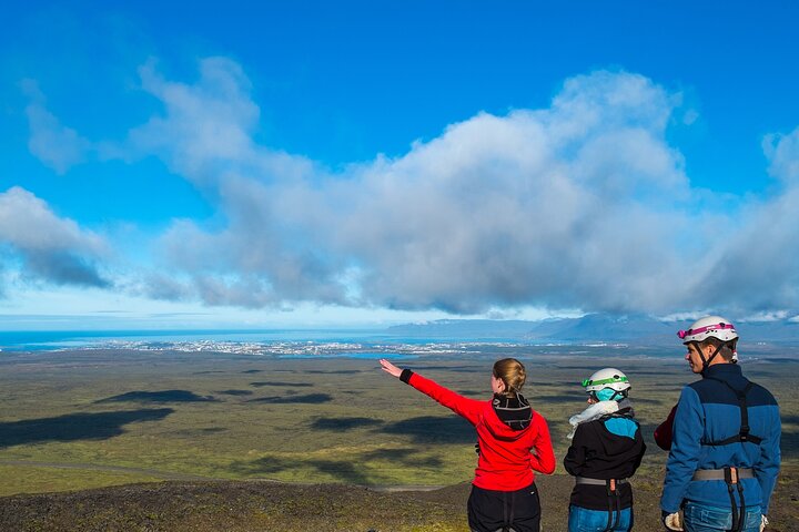 Inside The Volcano Hiking Tour with Pickup from Reykjavík, photo 3 of 8