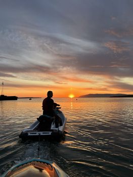 Sunset jet ski tour — photo 3