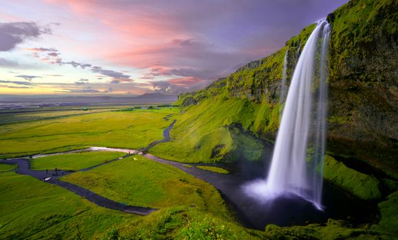 South Coast Day Tour – Reynisfjara, Skógafoss & Seljalandsfoss — photo 7