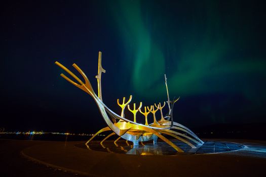 Northern Lights Hunt: Go Further by 4x4 Sprinter — photo 7