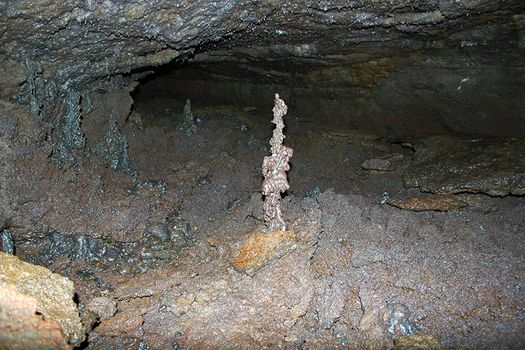 Private Silfra Snorkeling & Leidarendi Lava Tunnel - with underwater photos — photo 6