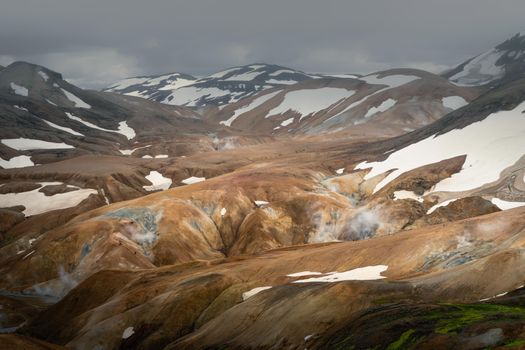 Hike in the Highlands, in the steaming valley of Kerlingarfjöll — photo 4