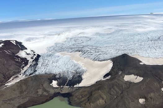 Private Fire and Ice Helicopter tour in Iceland — photo 9