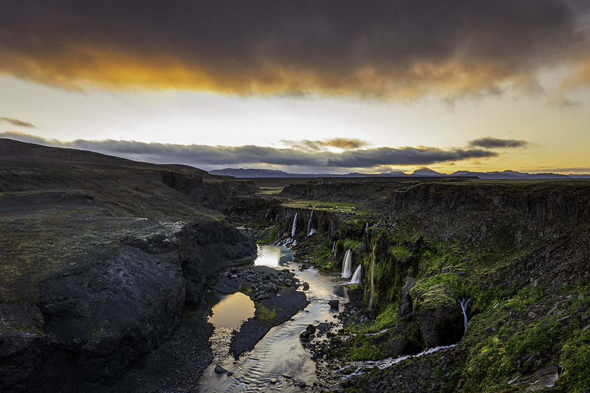 Landmannalaugar Hiking, Stranger Things Waterfall & Nature Bath, photo 6 of 13
