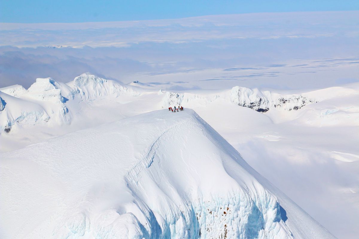 Lagoons, Glaciers & Colorful Mountains Helicopter Tour from Skaftafell