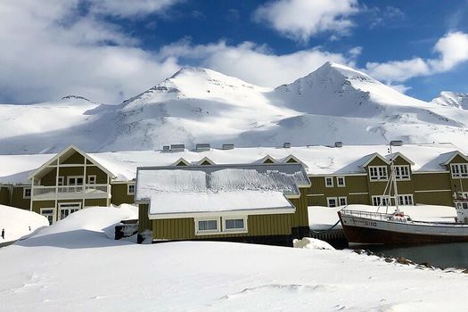 Arctic Coastline, Microbrewery and Culture Tour — photo 10