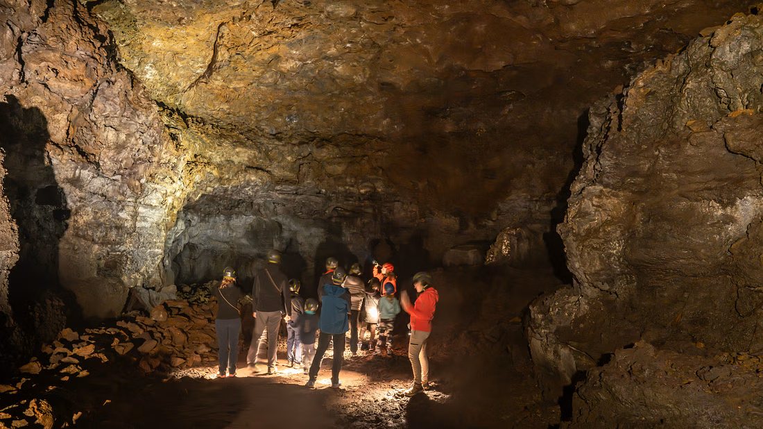 Small group Tour: Snæfellsnes Peninsula and Lava Cave, photo 16 of 18