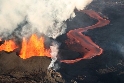 The Eruption Escapade: Tour of New Volcanic Area in Iceland — photo 11
