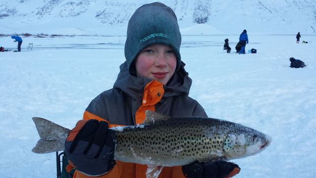 Ice fishing tour from Akureyri — photo 5