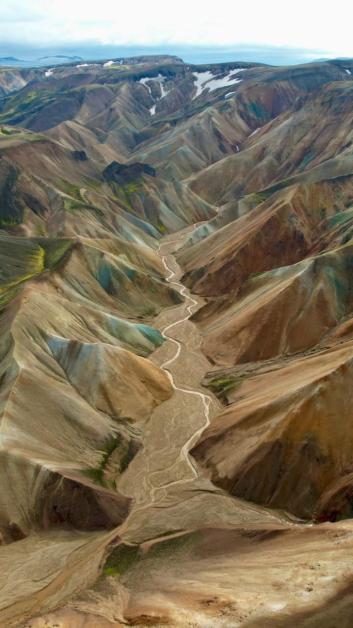 Landmannalaugar Highlands 4x4 Minibus Tour with Hot Spring Bath, photo 3 of 17