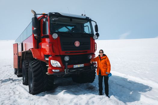 Red Glacier Monster Truck Tour - Unique Langjökull Glacier Tour from Gullfoss — photo 9