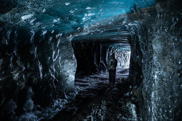 Ice Cave and Snowmobile Tour from Gullfoss, photo 3 of 9