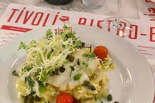 Reykjavík All In One Food Tour - Eat, Drink & Explore with Locals — photo 9