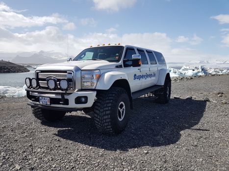 Private Monster Truck Jökulsárlón Day Tour