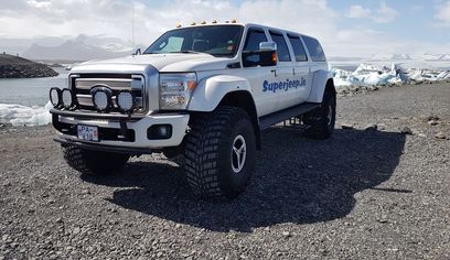 DT 411 Private Monster Truck Jökulsárlón Day Tour