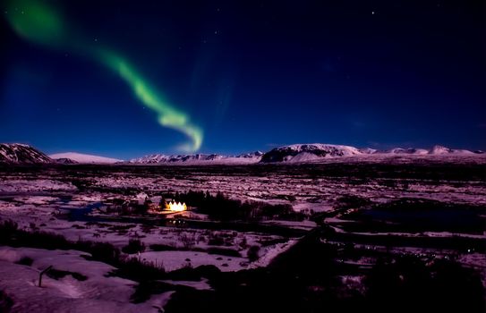 Northern Lights 4x4 Mini Bus EVENING TOUR — photo 3