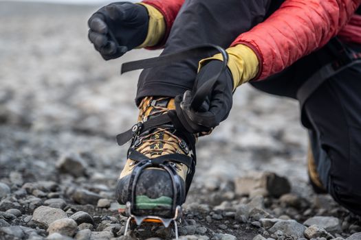 Remote Glacier Hike and a Natural Ice Cave from Jökulsárlón — photo 4