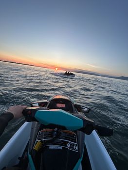 Sunset jet ski tour — photo 2