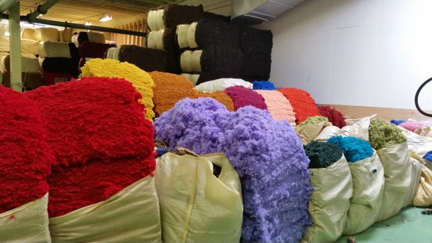 Icelandic Wool Yarn Factory Tour — photo 5