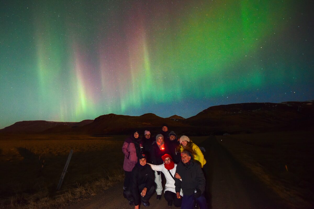 Aurora hunt with campfire, thermal suits & marshmallows — photo 3