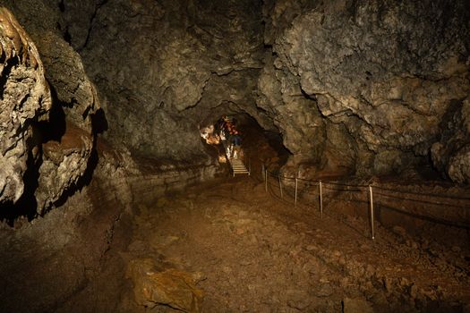 Vatnshellir Lava Cave Tour — photo 11