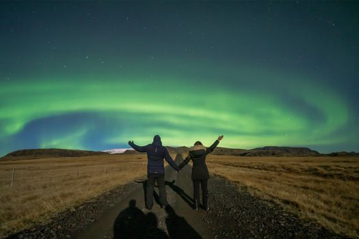Northern Lights in 4x4 Super with Local Pastries, Hot Chocolate, and Photos — photo 3