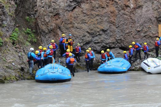 Family River rafting — photo 18