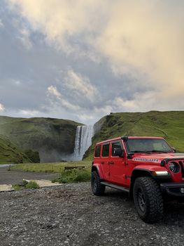 Famous south coast - Waterfalls and black beaches with a horse farm visit — photo 5