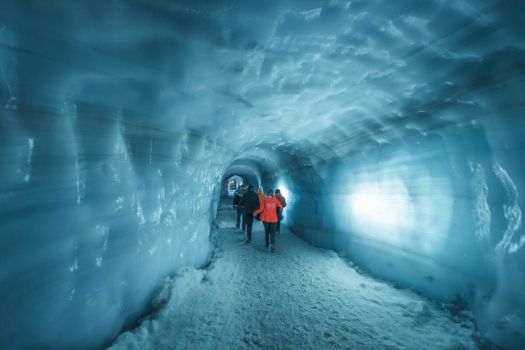 Silver Circle Private Tour: Glacier, Waterfalls & Hvammsvik Hot Springs — photo 3