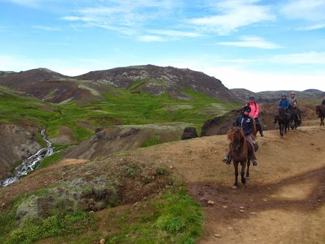 05A - The Hot Springs Tour — photo 2
