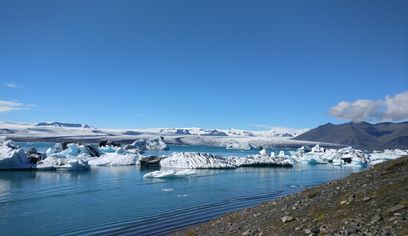 Jökulsárlón Glacier Lagoon — private tour from Reykjavík.