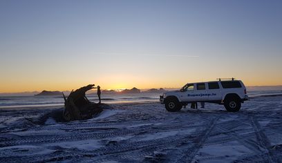 DT 402 Private Monster Truck South Coast & Eyjafjallajökull Volcano Sights