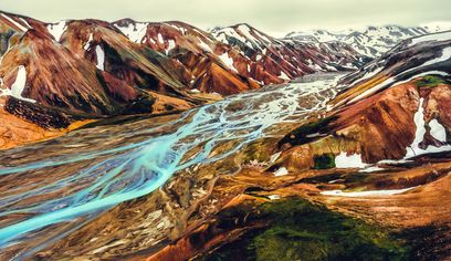 Landmannalaugar Highlands 4x4 Minibus Tour with Hot Spring Bath