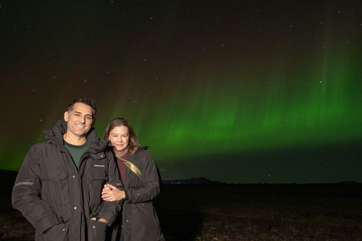Northern Lights in Mini Bus with Local Pastries, Hot Chocolate, and Photos — photo 14