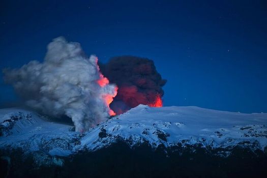 Volcano Cinema All the latest eruption in Iceland in 4K quality — photo 4