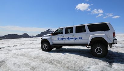 DT 401 Private Monster Truck Golden Circle Tour