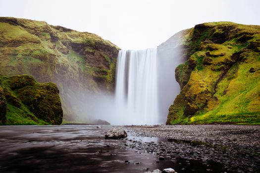 South Coast Day Tour – Reynisfjara, Skógafoss & Seljalandsfoss