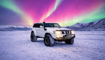 Northern Lights Jeep Tour [Private] - Icelandic Guide | Pro Photos | Hot Chocolate | Storytelling