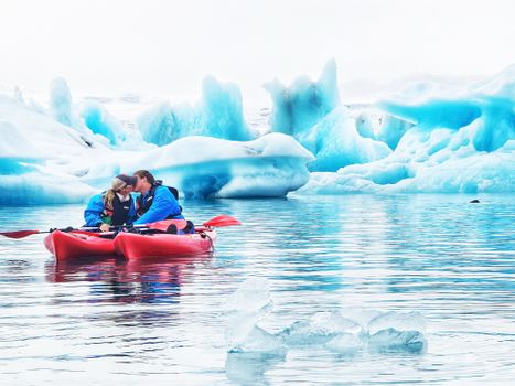 Kayaking at The Glacier Lagoon — photo 9