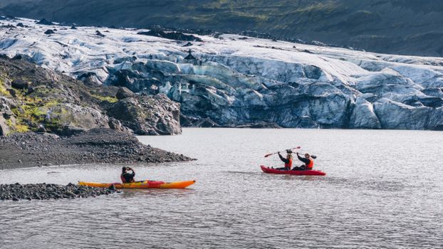 Kayaking by the Glacier — photo 7