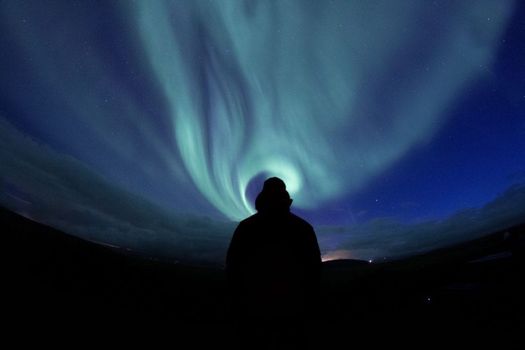 Northern Lights Hunt & Hot Chocolate Minibus Tour — photo 2