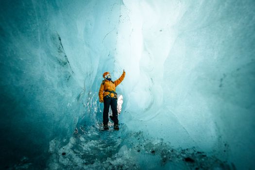 Ice Cave Discovery — photo 6