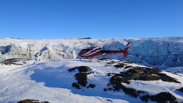 Glacier Edge Helicopter Tour from Skaftafell with Landing